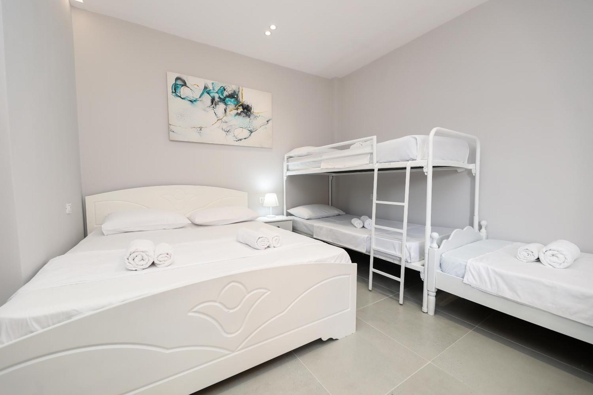 Vila Feliz - Premium Rooms With Free Private Parking Vlore Ngoại thất bức ảnh