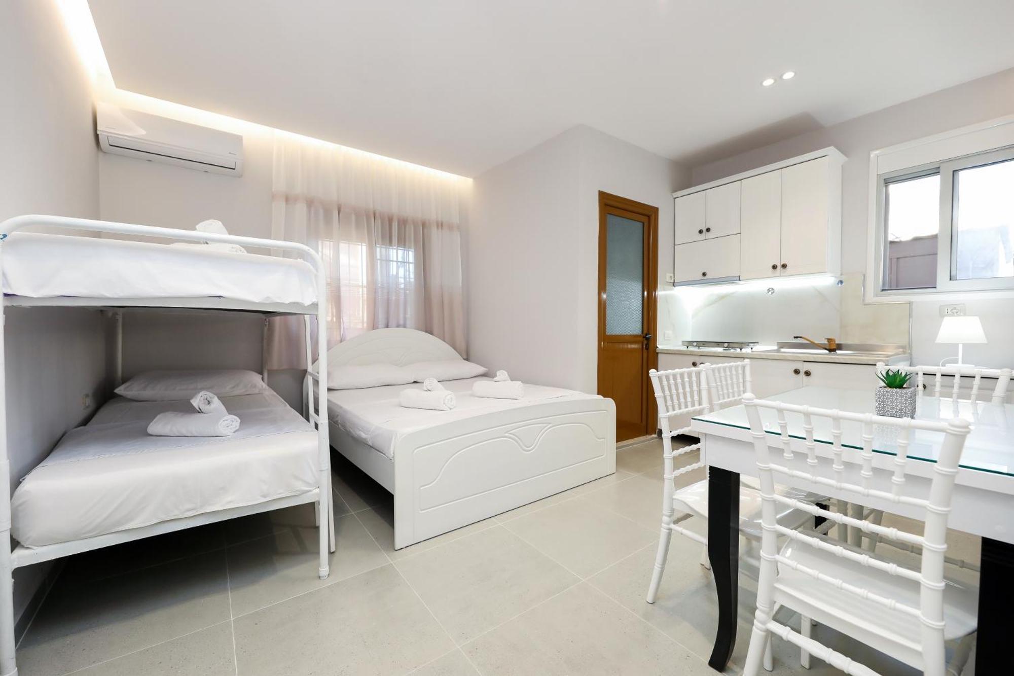 Vila Feliz - Premium Rooms With Free Private Parking Vlore Ngoại thất bức ảnh