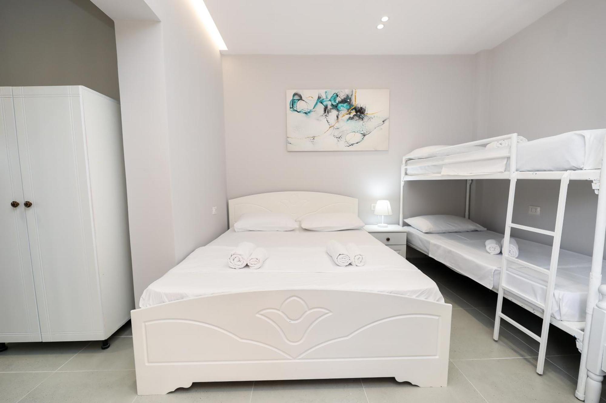Vila Feliz - Premium Rooms With Free Private Parking Vlore Ngoại thất bức ảnh