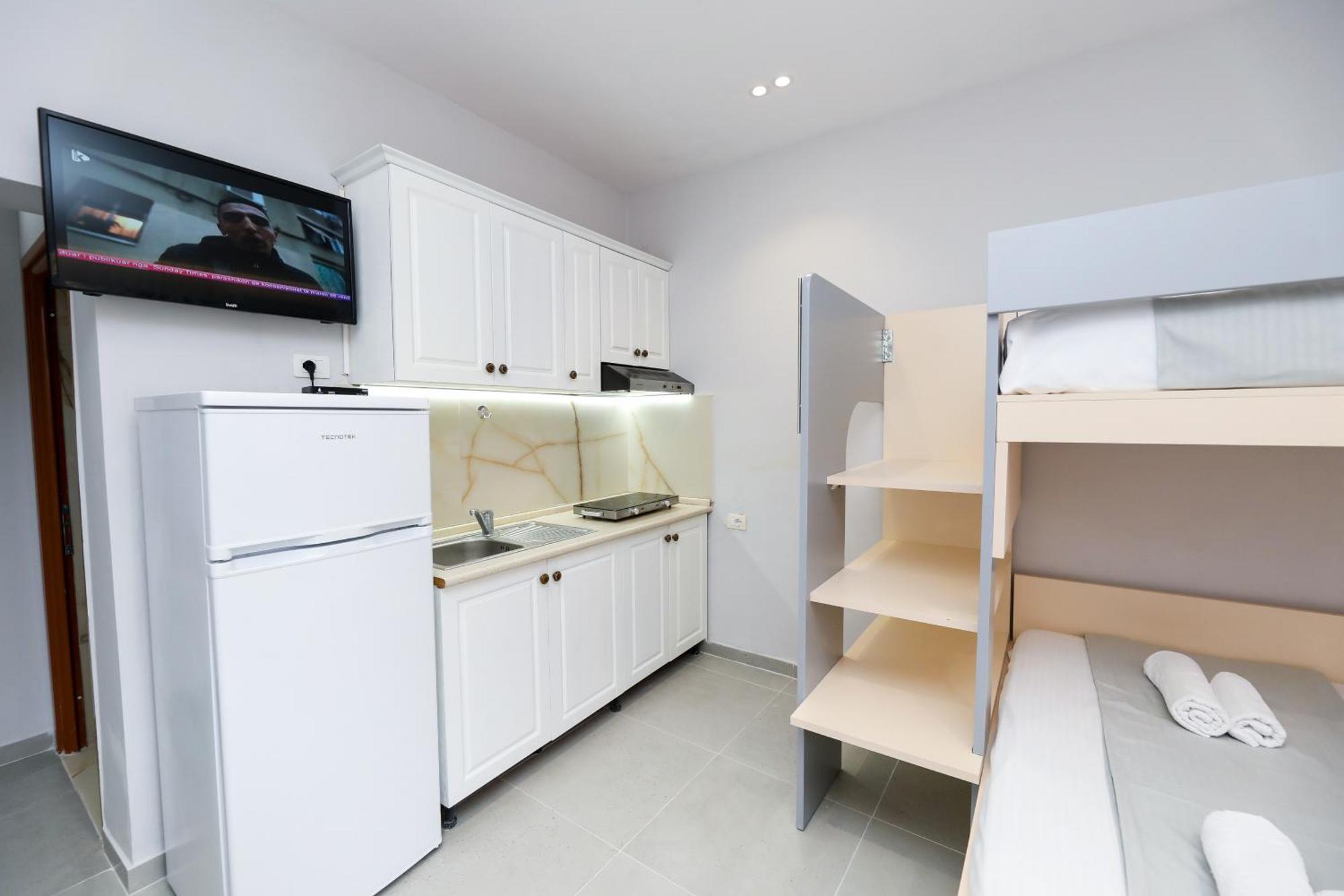 Vila Feliz - Premium Rooms With Free Private Parking Vlore Ngoại thất bức ảnh