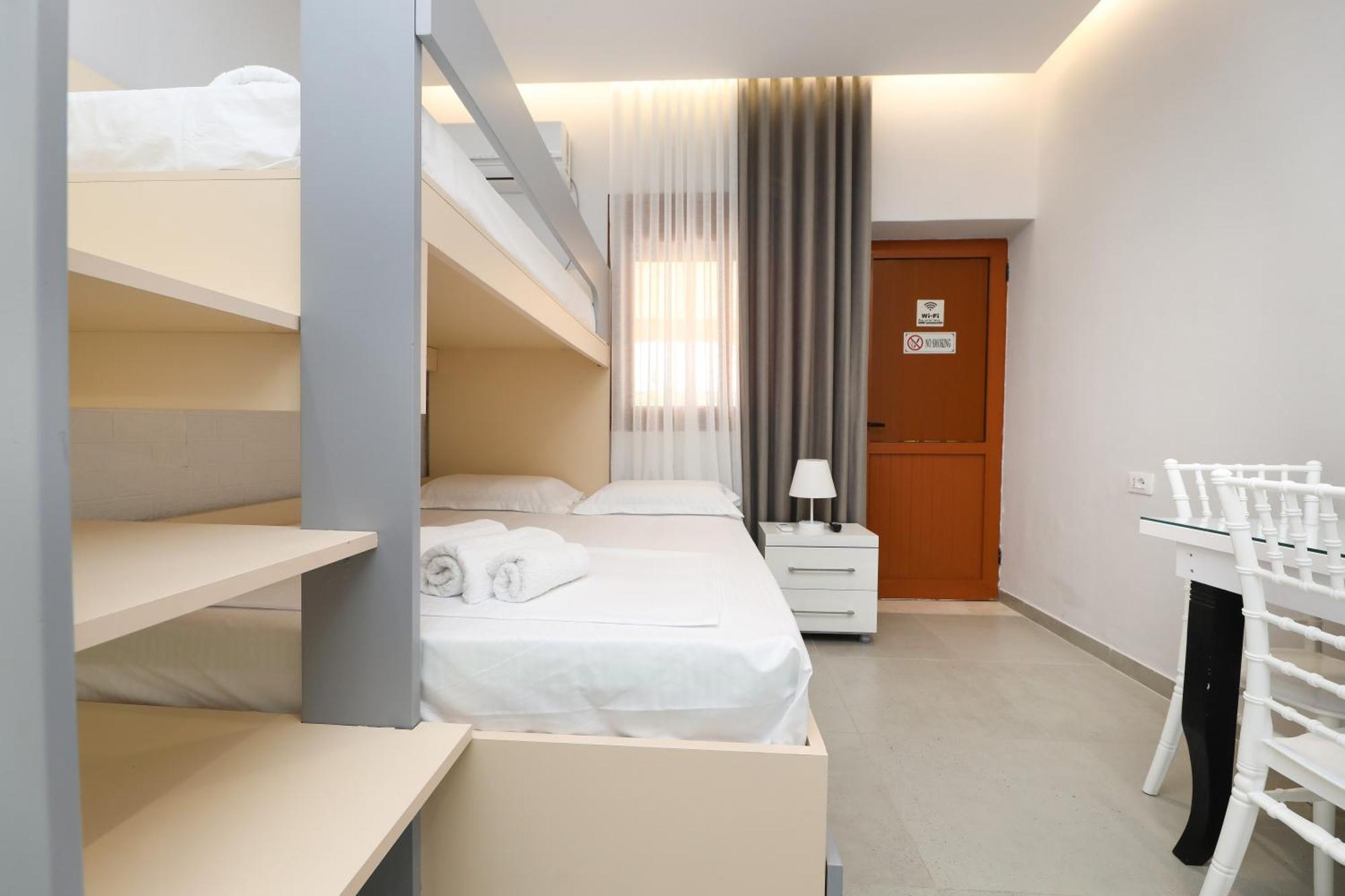 Vila Feliz - Premium Rooms With Free Private Parking Vlore Ngoại thất bức ảnh