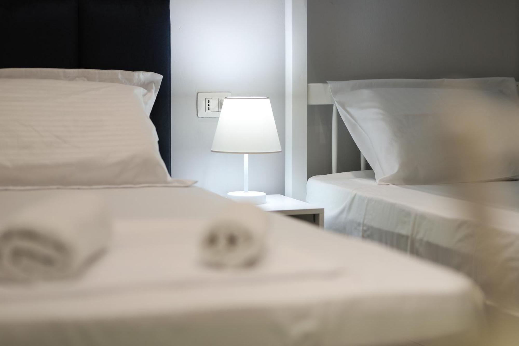 Vila Feliz - Premium Rooms With Free Private Parking Vlore Ngoại thất bức ảnh