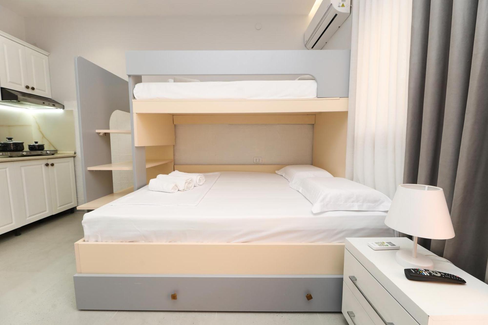 Vila Feliz - Premium Rooms With Free Private Parking Vlore Ngoại thất bức ảnh