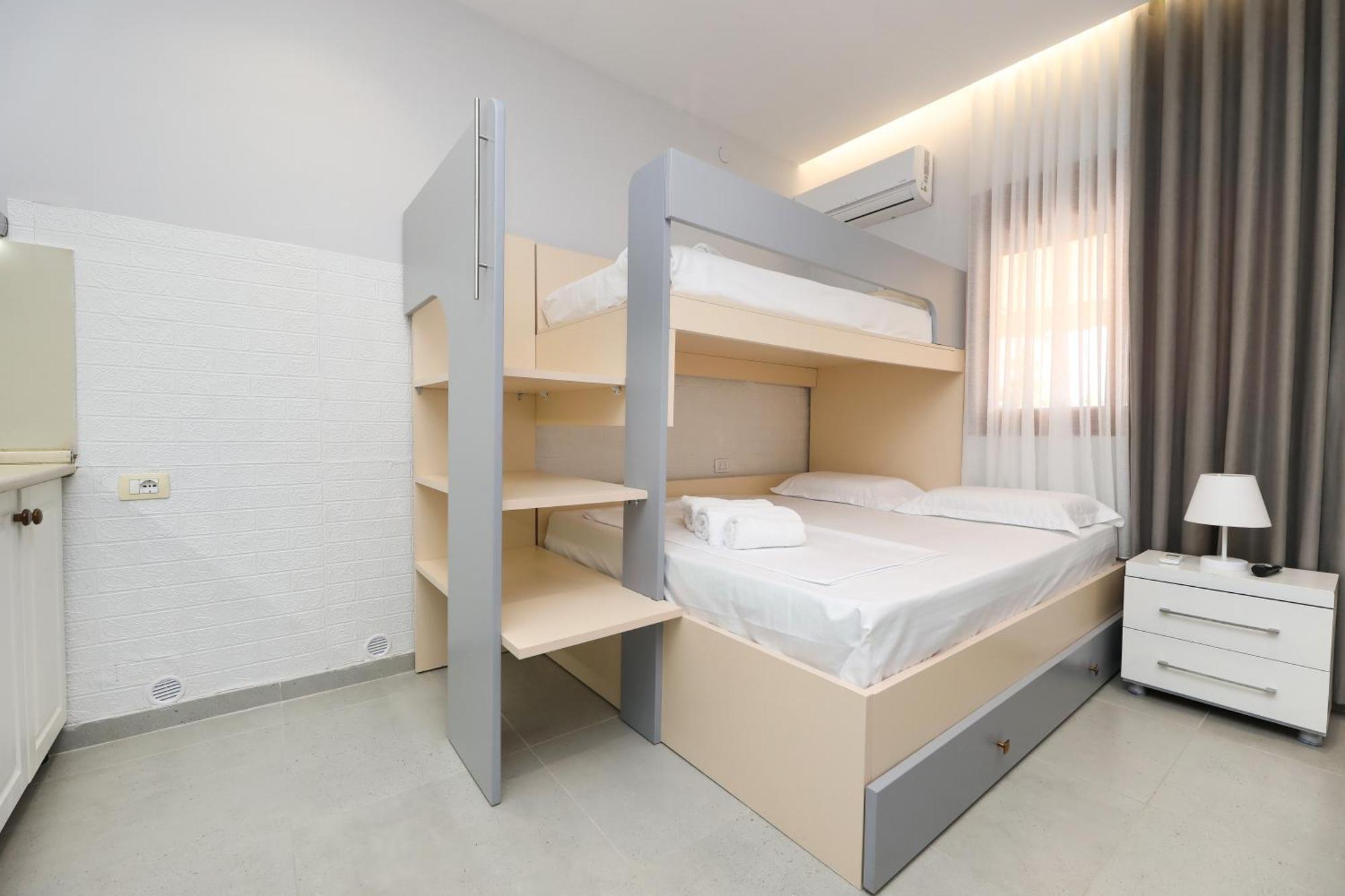 Vila Feliz - Premium Rooms With Free Private Parking Vlore Ngoại thất bức ảnh