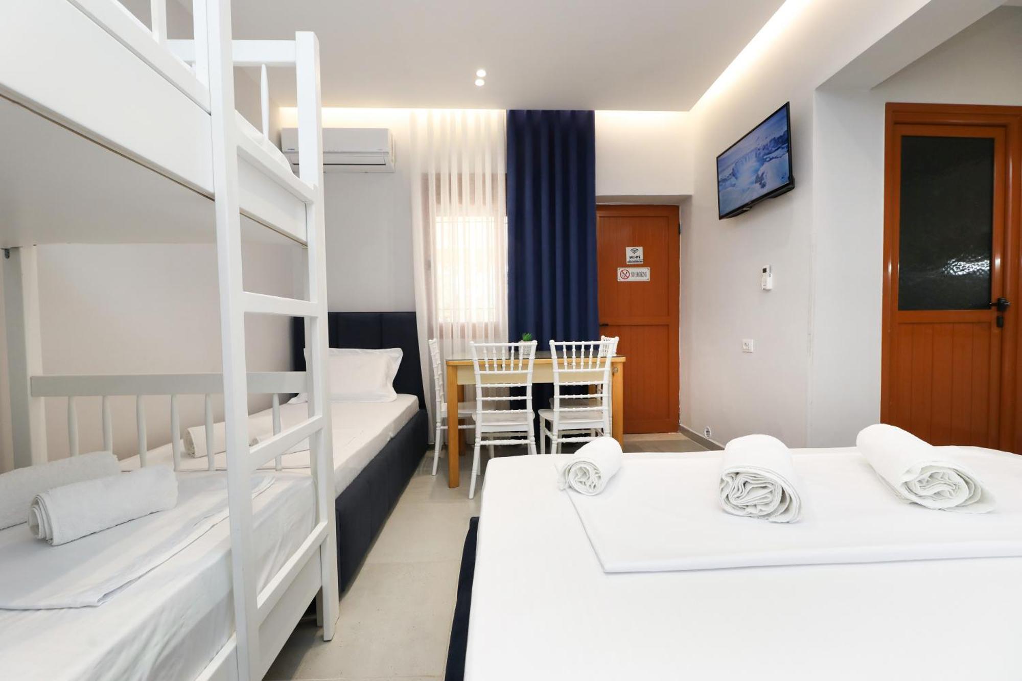 Vila Feliz - Premium Rooms With Free Private Parking Vlore Ngoại thất bức ảnh
