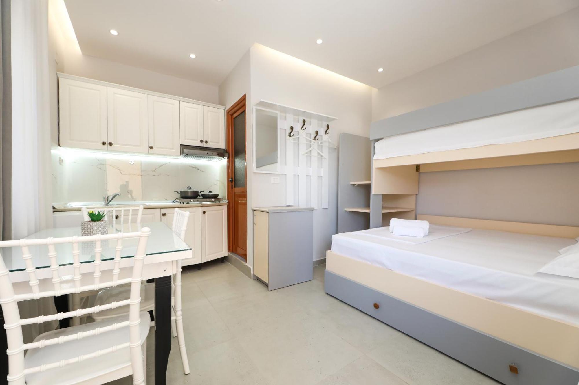 Vila Feliz - Premium Rooms With Free Private Parking Vlore Ngoại thất bức ảnh