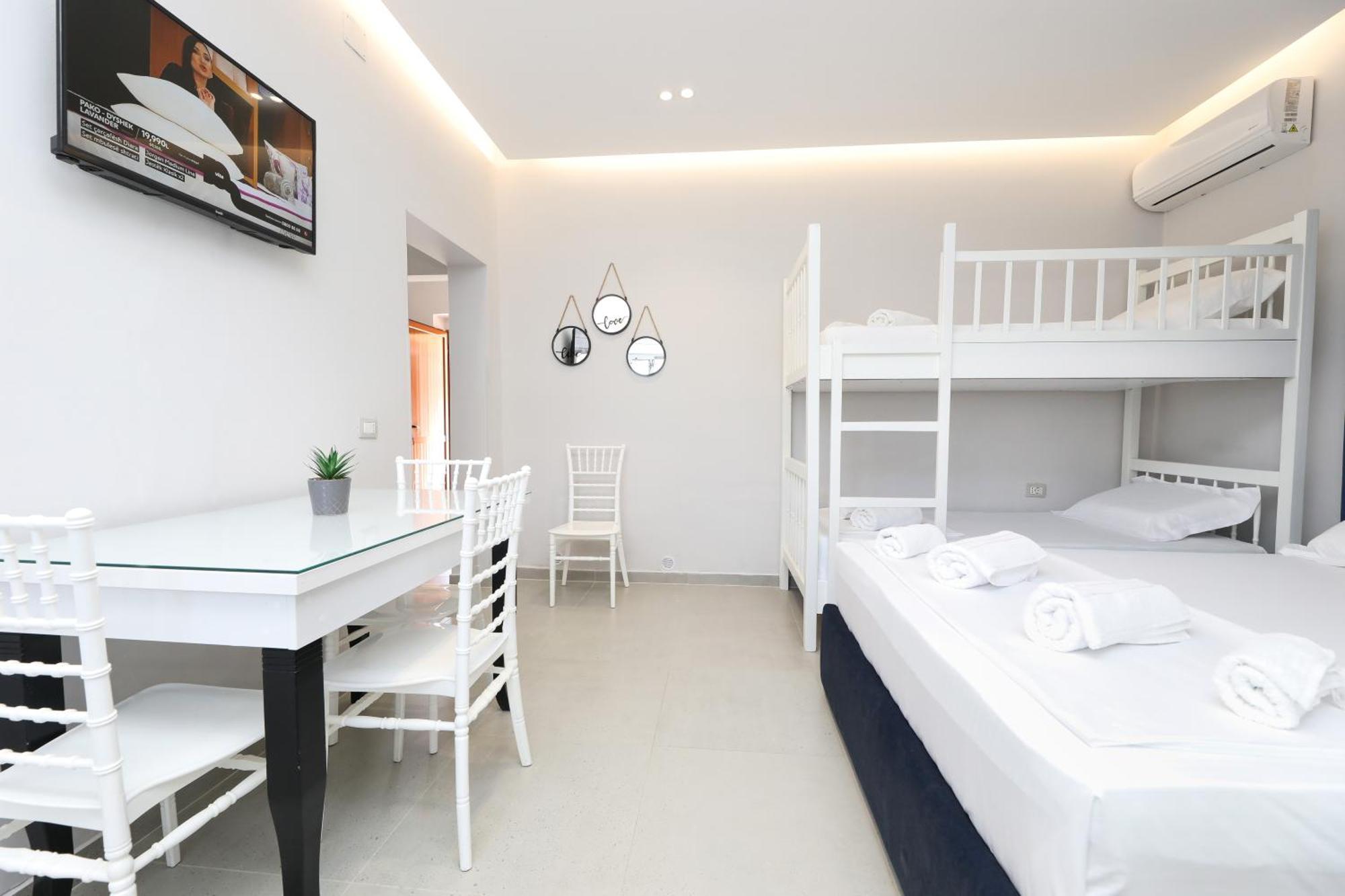 Vila Feliz - Premium Rooms With Free Private Parking Vlore Ngoại thất bức ảnh