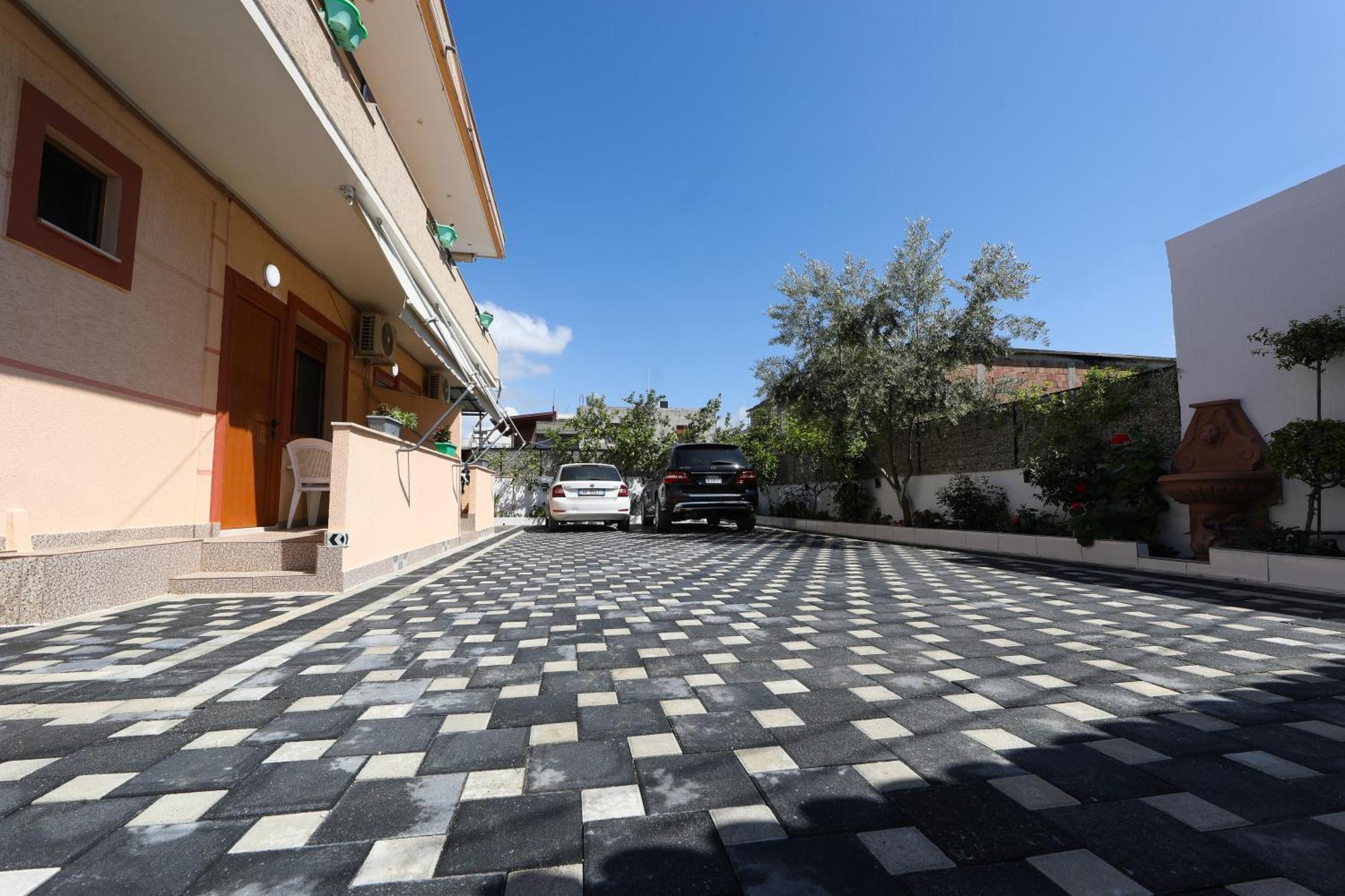 Vila Feliz - Premium Rooms With Free Private Parking Vlore Ngoại thất bức ảnh