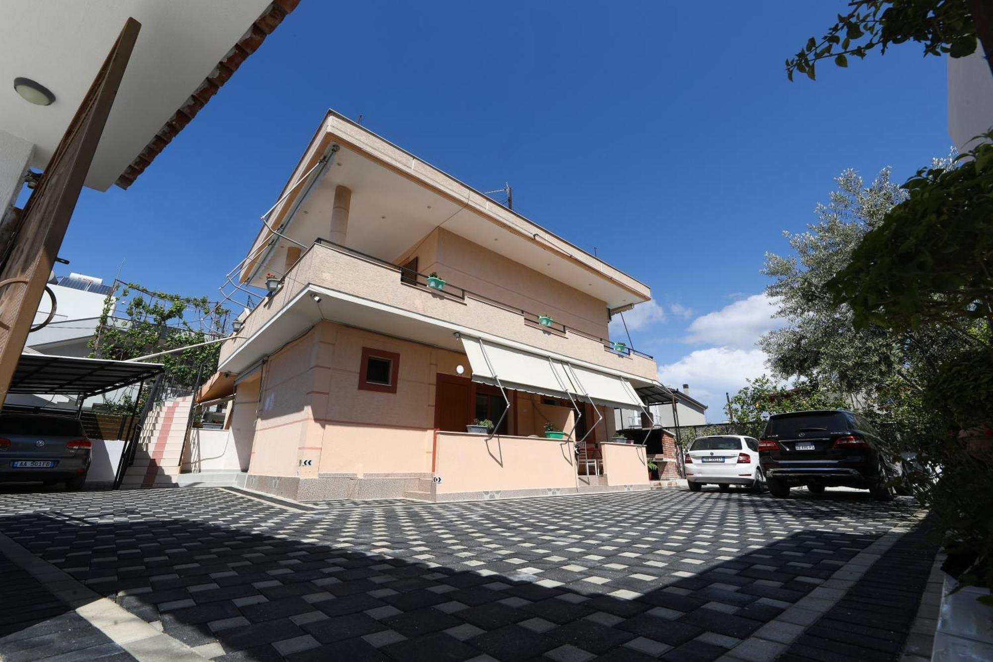 Vila Feliz - Premium Rooms With Free Private Parking Vlore Ngoại thất bức ảnh